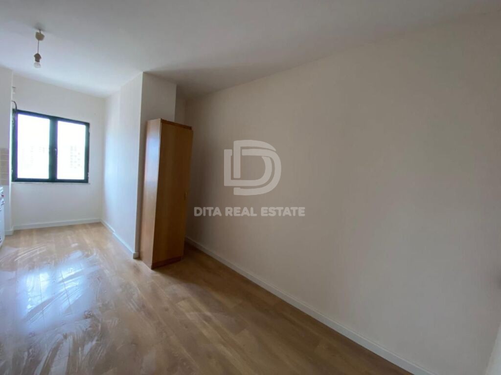 SHITET APARTAMENT 1+1 82 M2, PRANE MARKATES DURRES 114000 EURO