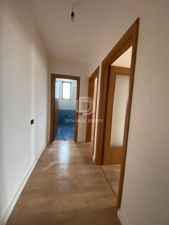 SHITET APARTAMENT 1+1 82 M2, PRANE MARKATES DURRES 114000 EURO