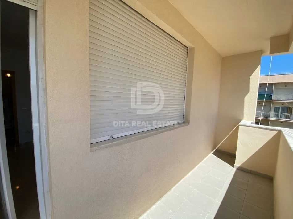 QIRA APARTAMENT 1+1 PLAZH VIJE E PARE ME DETIN 400 EURO