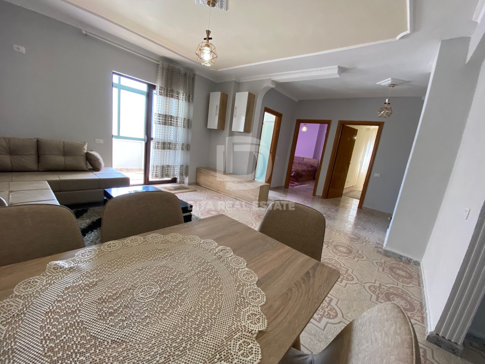 QIRA APARTAMENT 2+1 MARKATA DURRES 500 EURO