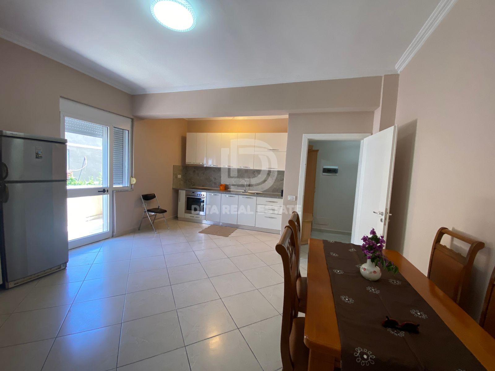 QIRA APARTAMENT 2+1+2 MARKATA DURRES 400 EURO/MUAJ