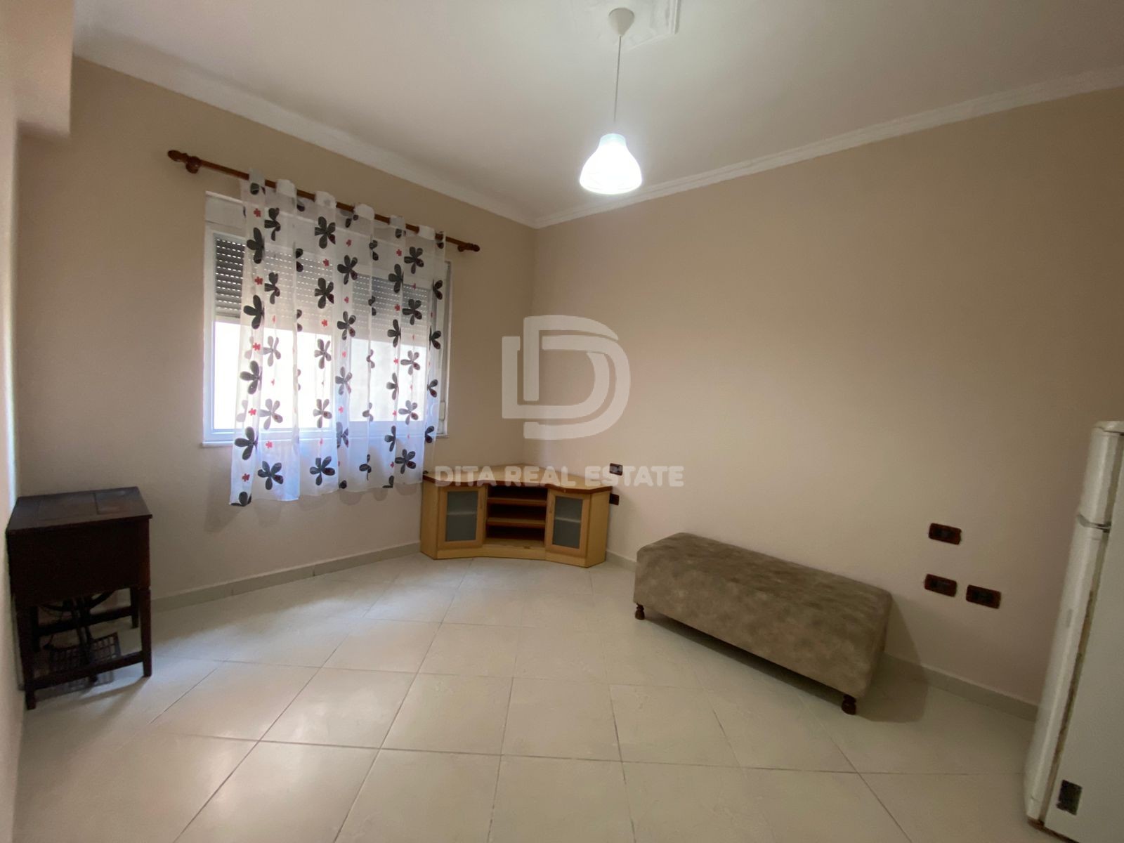 QIRA APARTAMENT 2+1+2 MARKATA DURRES 400 EURO/MUAJ