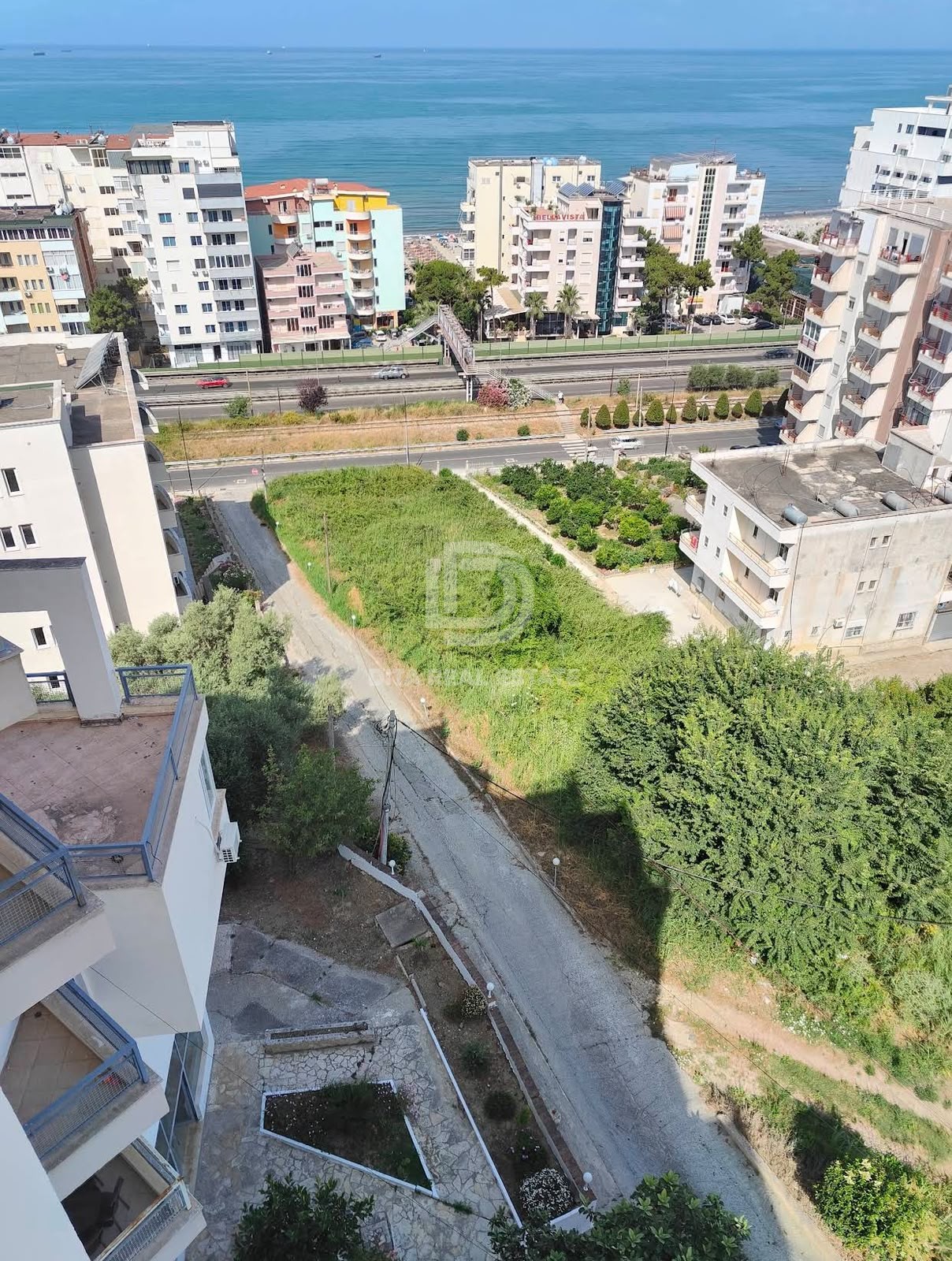 SHITET GARAZHD 23 M2 SHKEMB KAVAJE 13000 EURO
