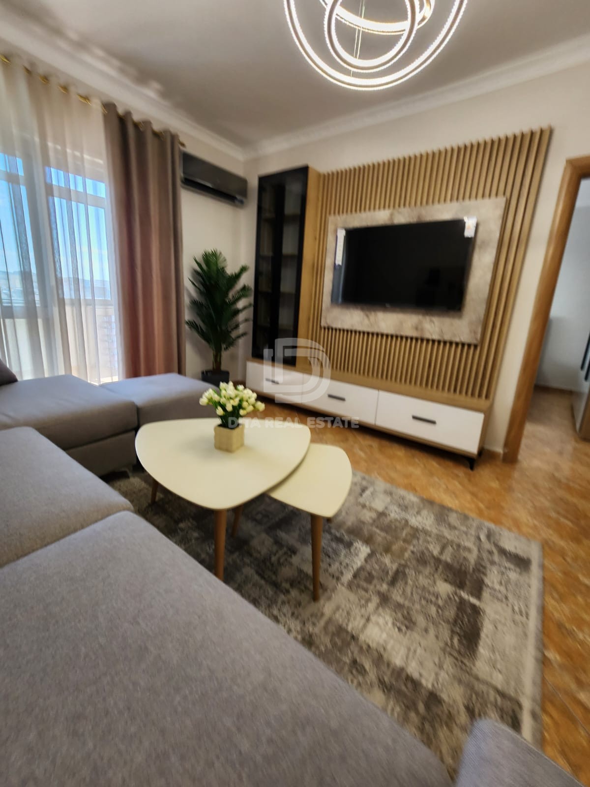 SHITET APARTAMENT 2+1 NE PLAZH DURRES 140000 EURO