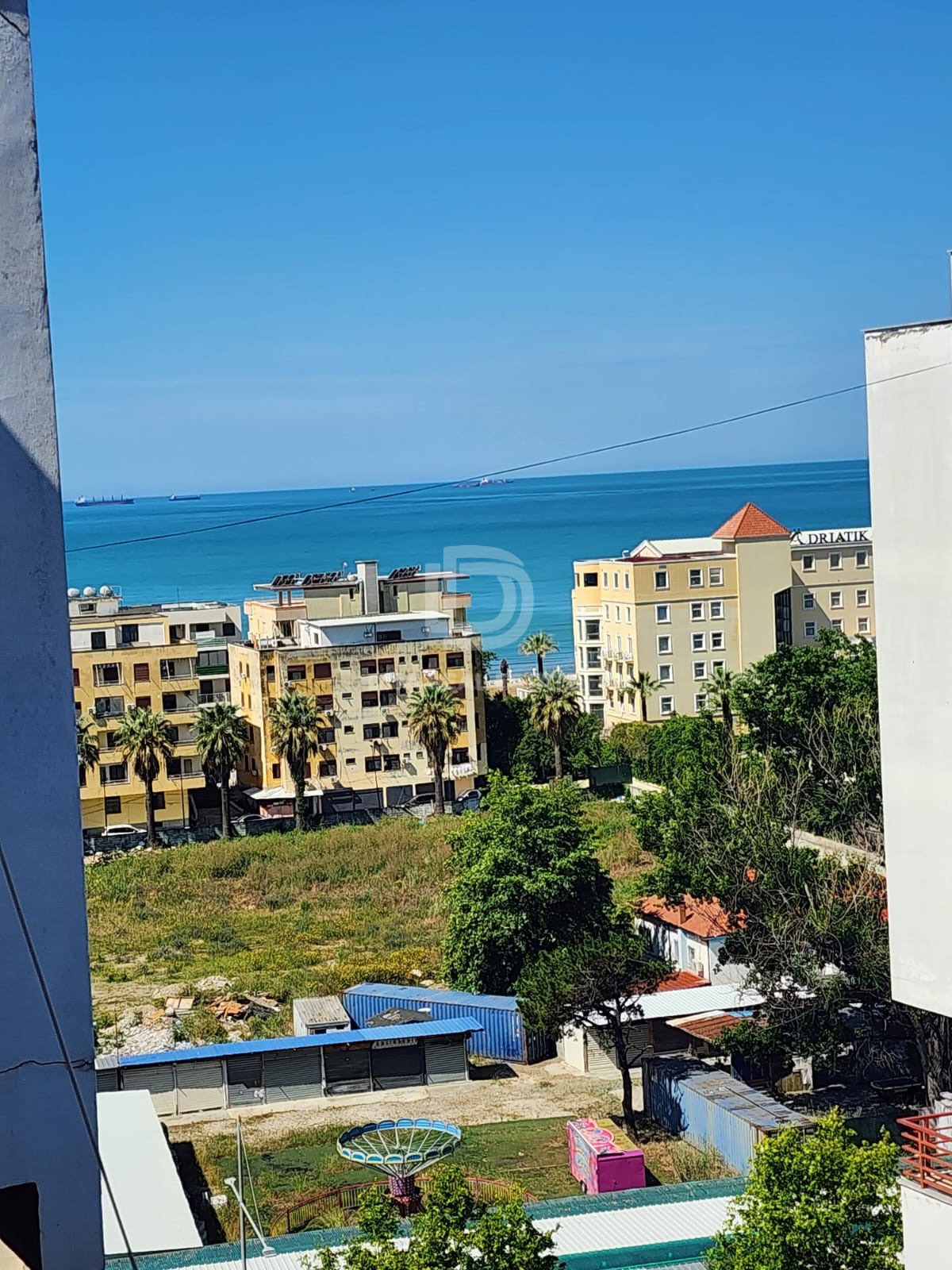 SHITET APARTAMENT 2+1 NE PLAZH DURRES 140000 EURO