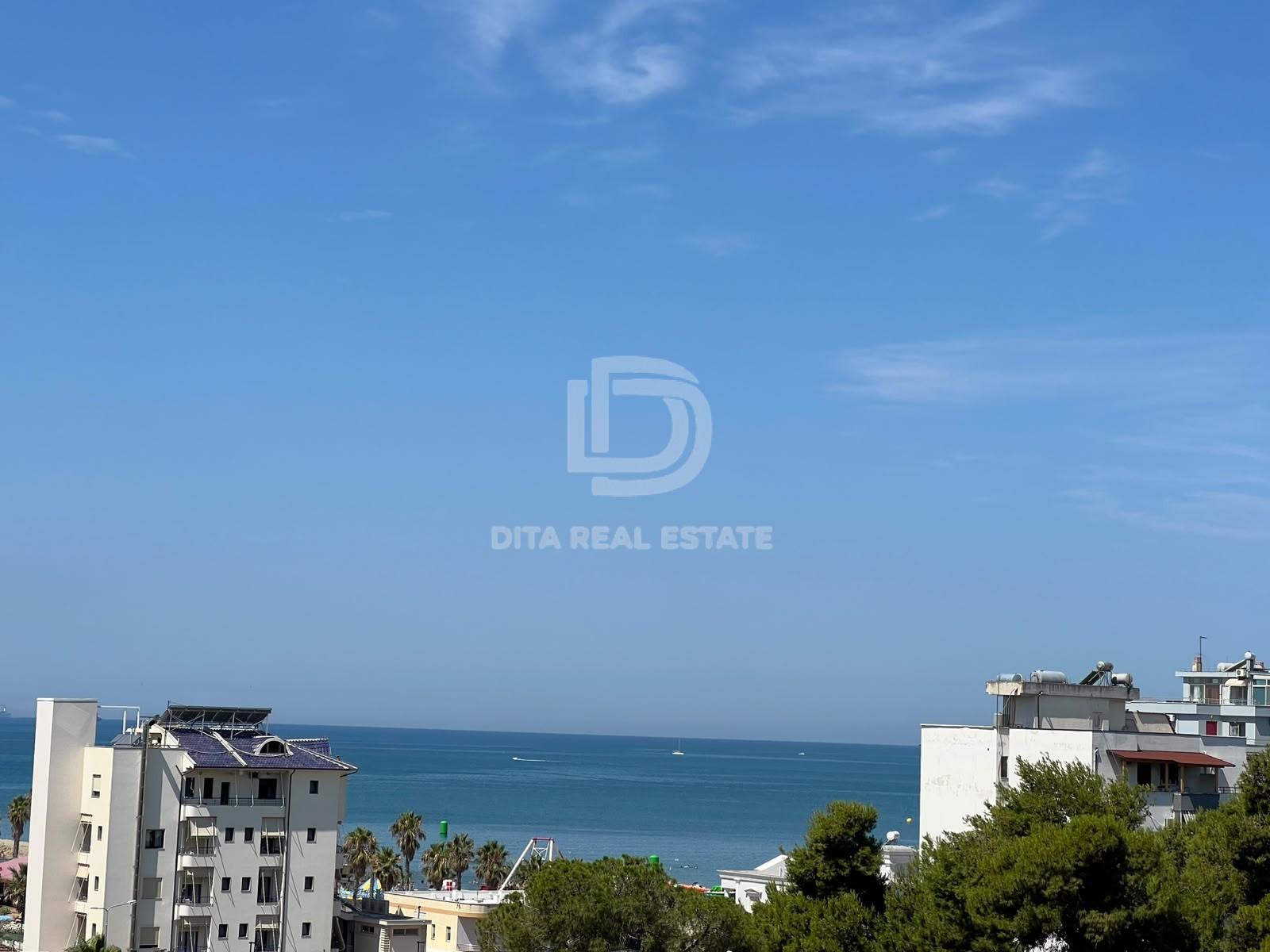 SHITET APARTAMENT 1+1 FLORIDA PLAZH DURRES 70 m2 950,000 EURO