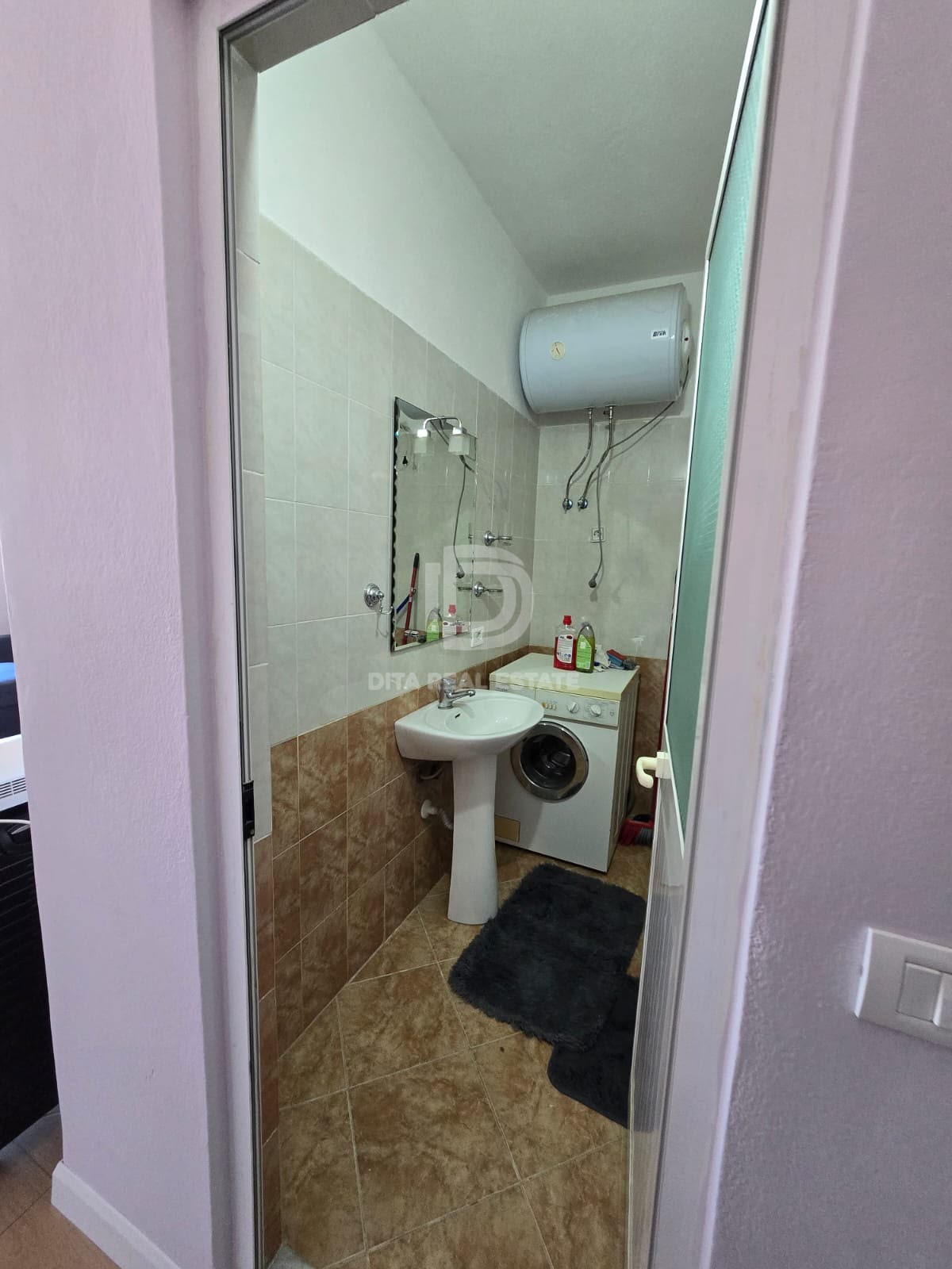 SHITET GARSONIERE NE ILIRIA PLAZH DURRES 48000 EURO