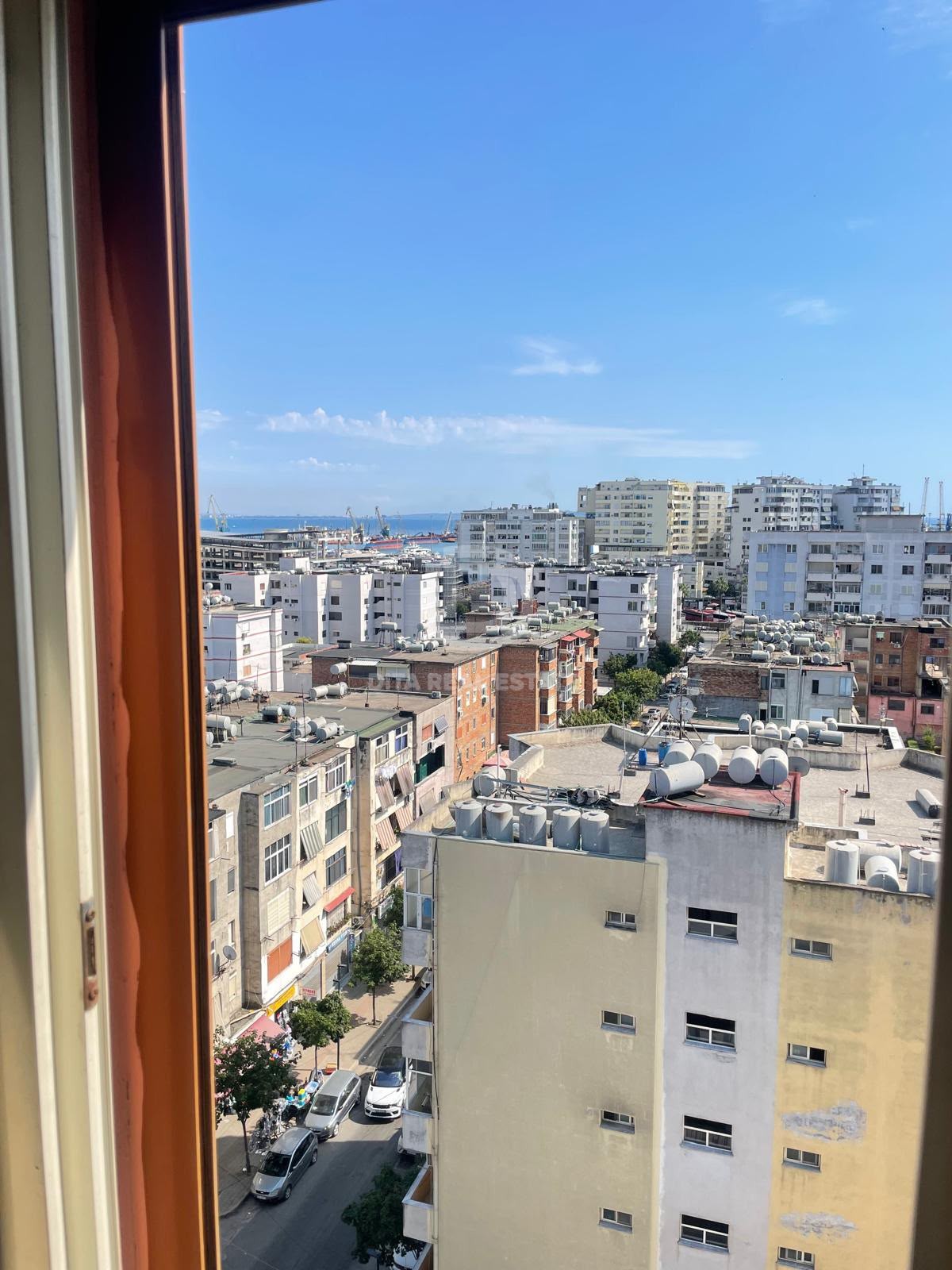 SHITET APARTAMENT 1+1 PRANE MARKATES QENDER DURRES 95000 EURO