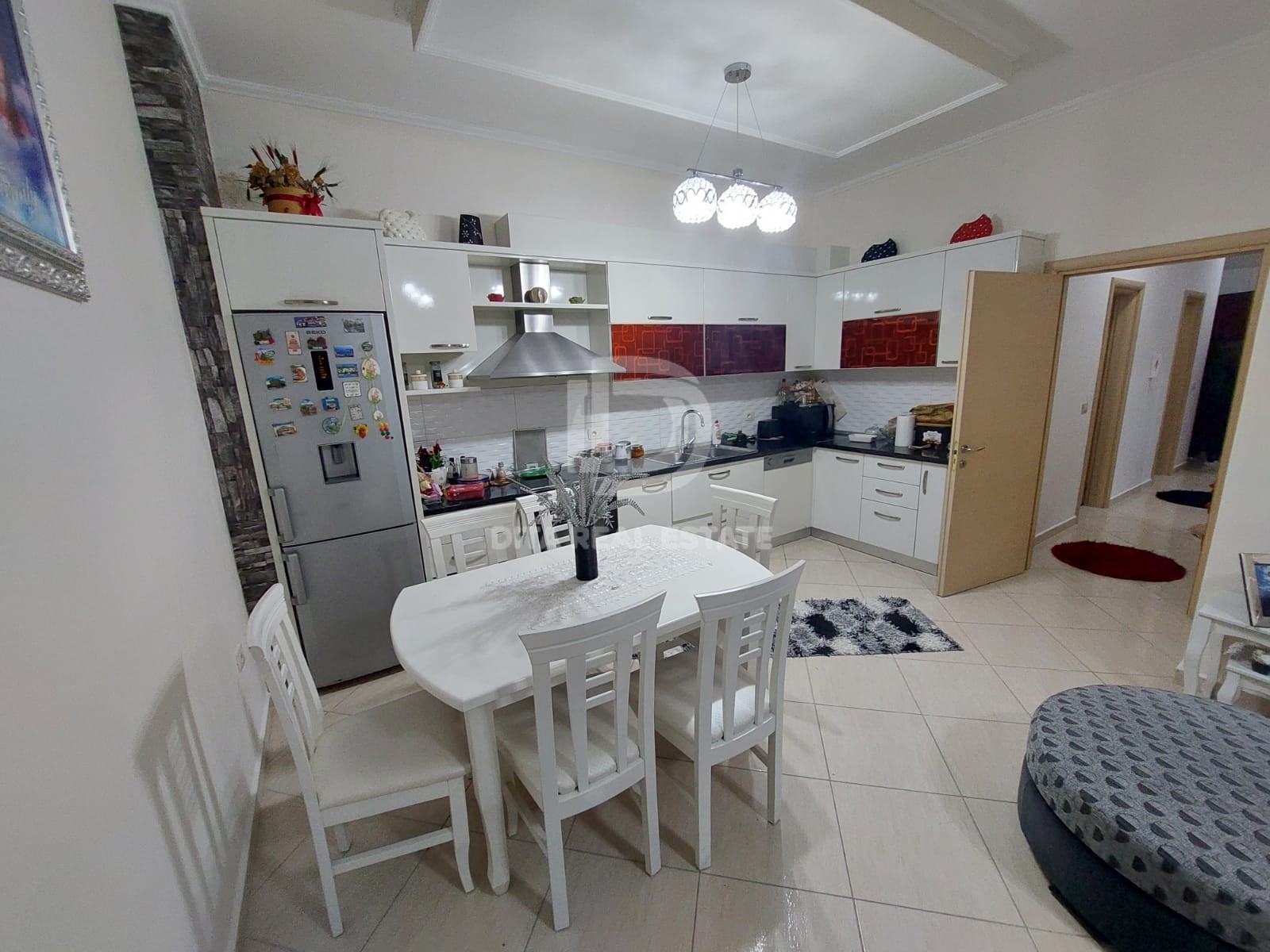 SHITET APARTAMENT 2+2+2 PORTI DURRES 240000 EURO