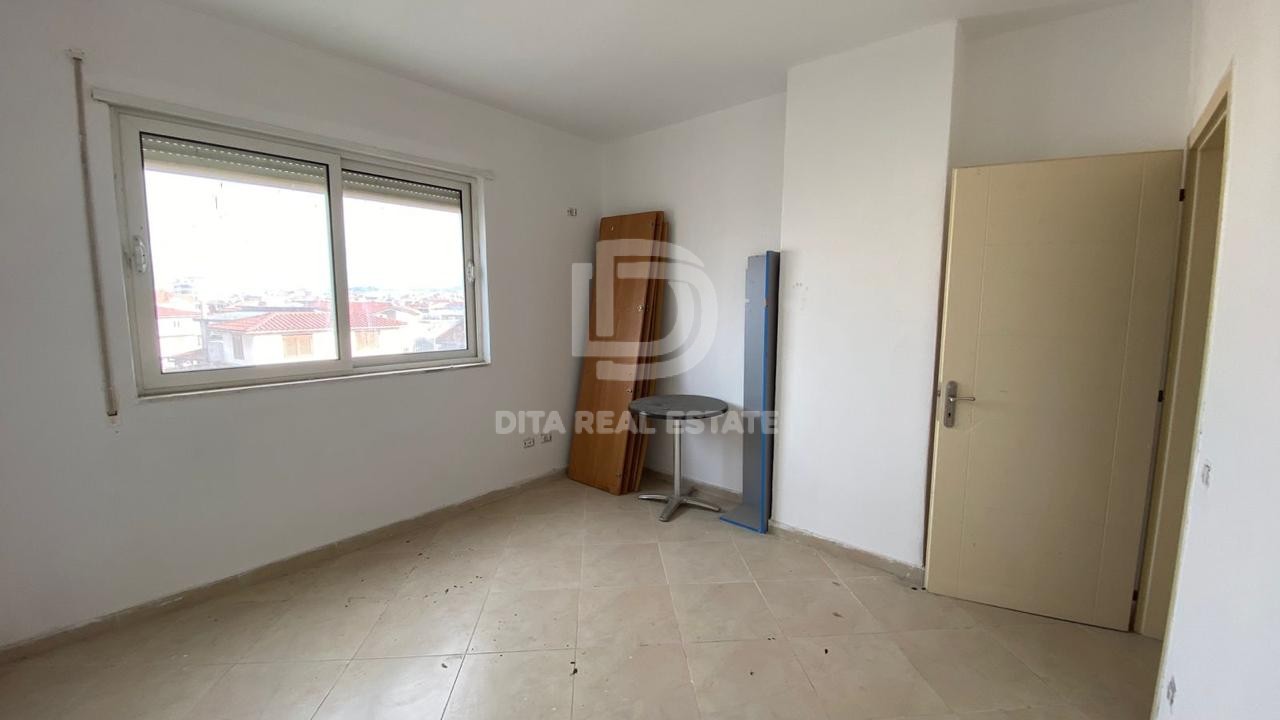 SHITET APARTAMENT 2+1+2, 107 M2 LAGJE 18 DURRES 105000 EURO