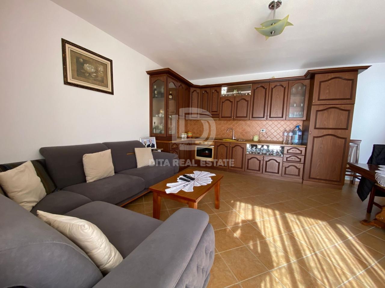 JEPET ME QIRA APARATMENT 2+1 ILIRIA PLAZH DURRES 400 EURO