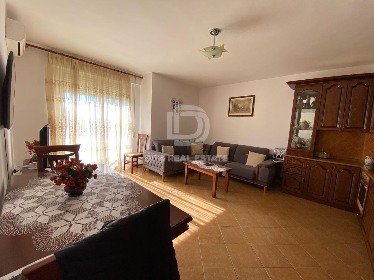 JEPET ME QIRA APARATMENT 2+1 ILIRIA PLAZH DURRES 400 EURO