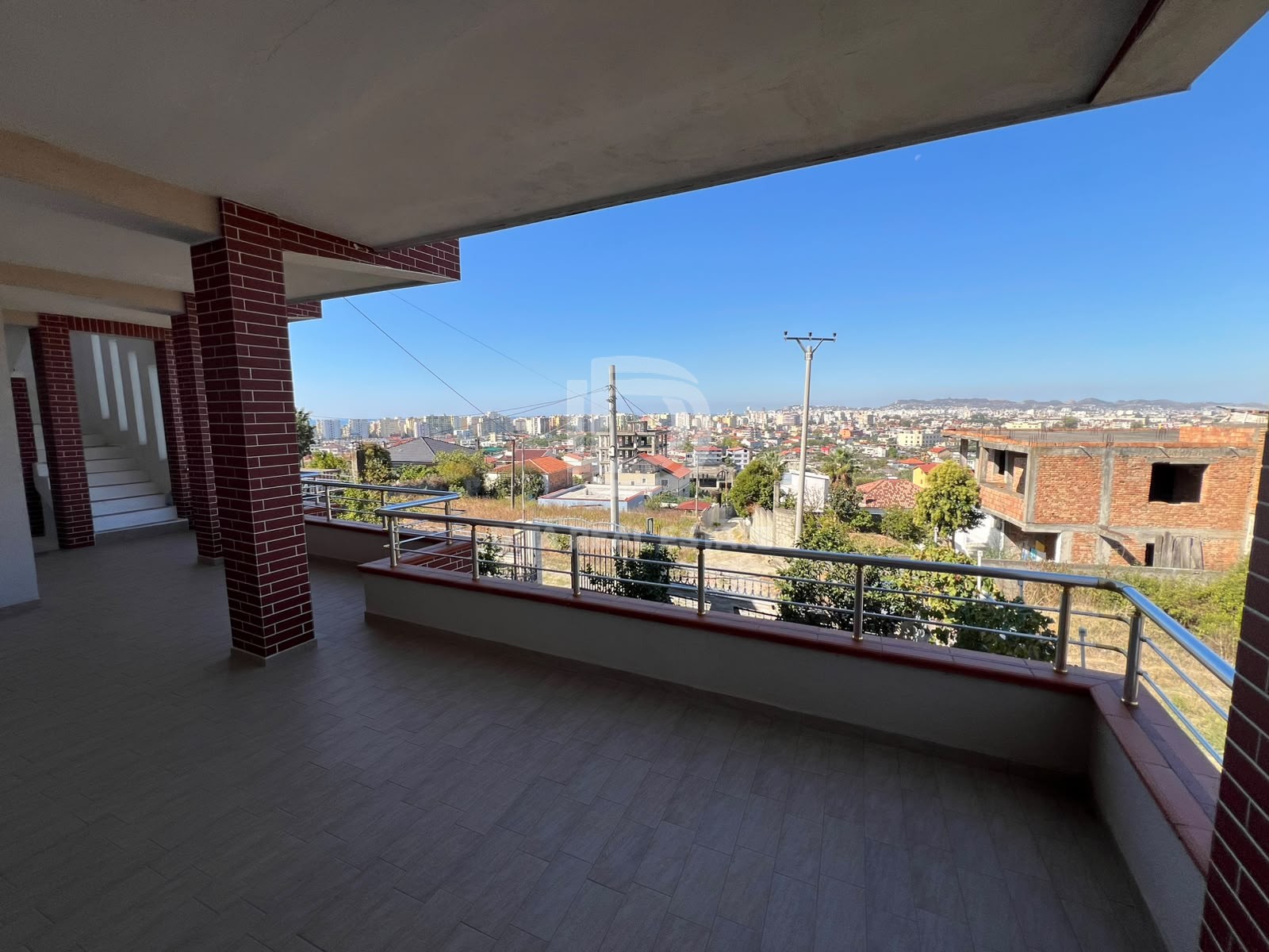 SHITET VILE 2 KATSHE, NE ARAPAJ DURRES 150000 EURO