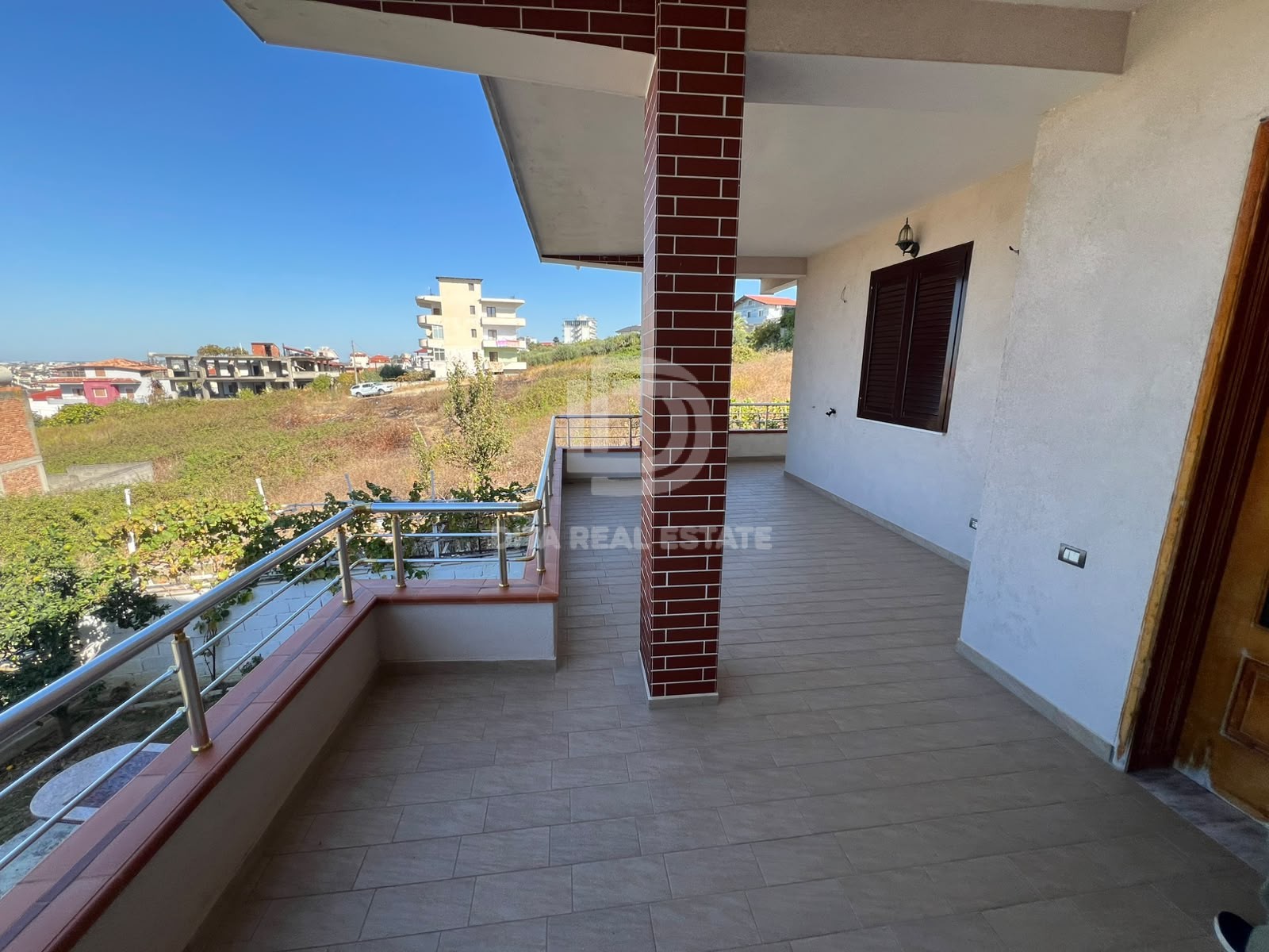 SHITET VILE 2 KATSHE, NE ARAPAJ DURRES 150000 EURO